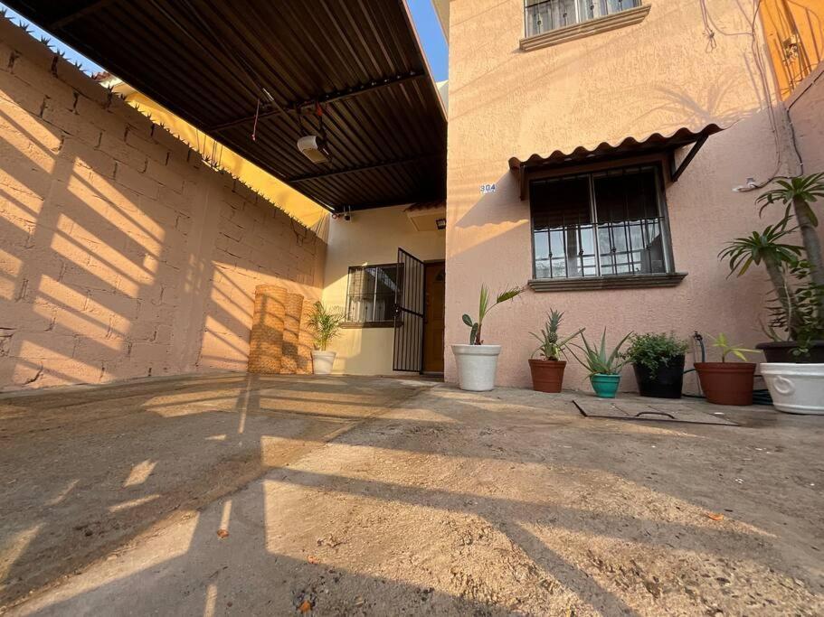 Your In Paradise Sleeps 11 Сasa de vacaciones
